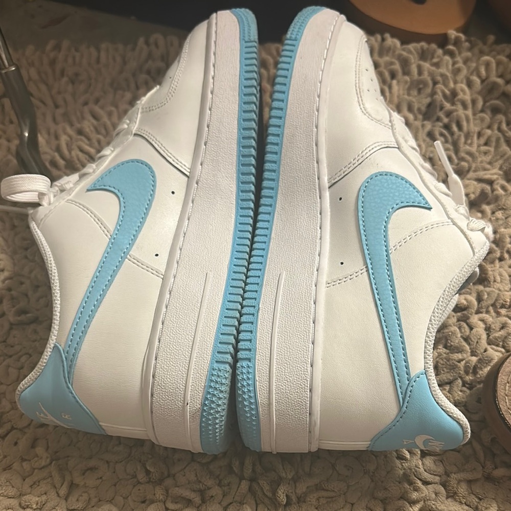 Nike White and Blue Sneakers
